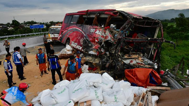 KNKT Minta Pemerintah Bangun Sekolah Sopir Bus dan Truk untuk Cegah Kecelakaan